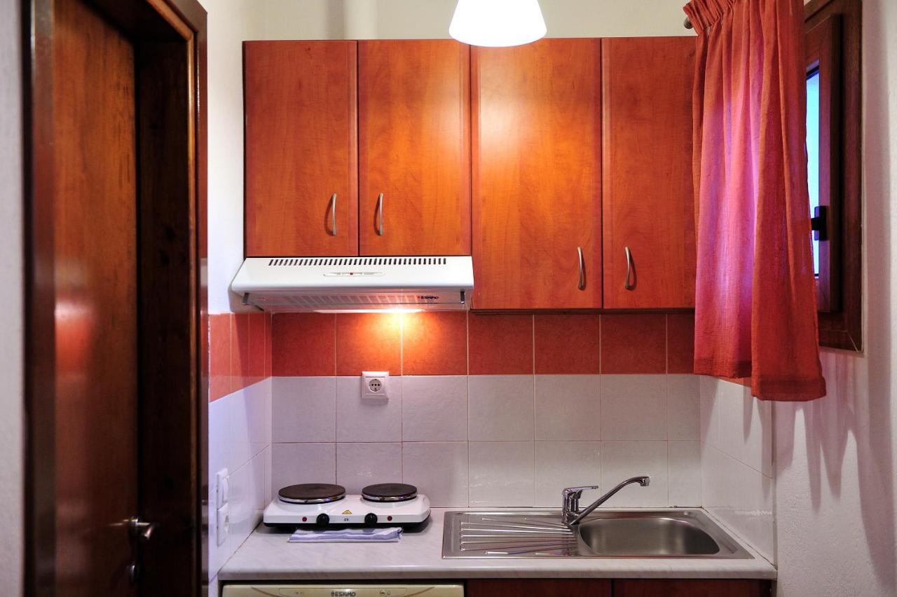 Eye Q Resort Seaview Скиатос Екстериор снимка