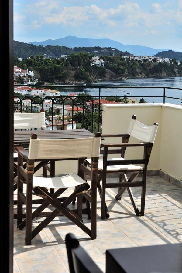 Eye Q Resort Seaview Скиатос Екстериор снимка