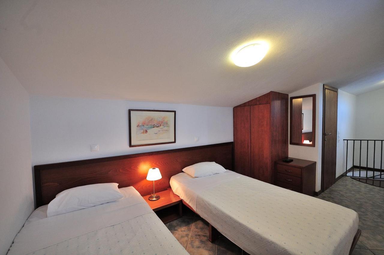 Eye Q Resort Seaview Скиатос Екстериор снимка