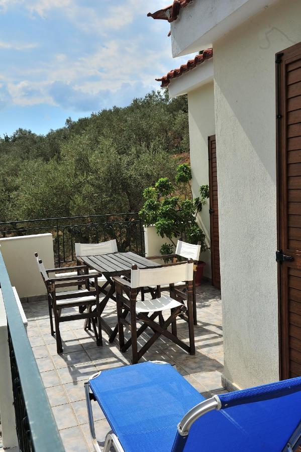 Eye Q Resort Seaview Скиатос Екстериор снимка
