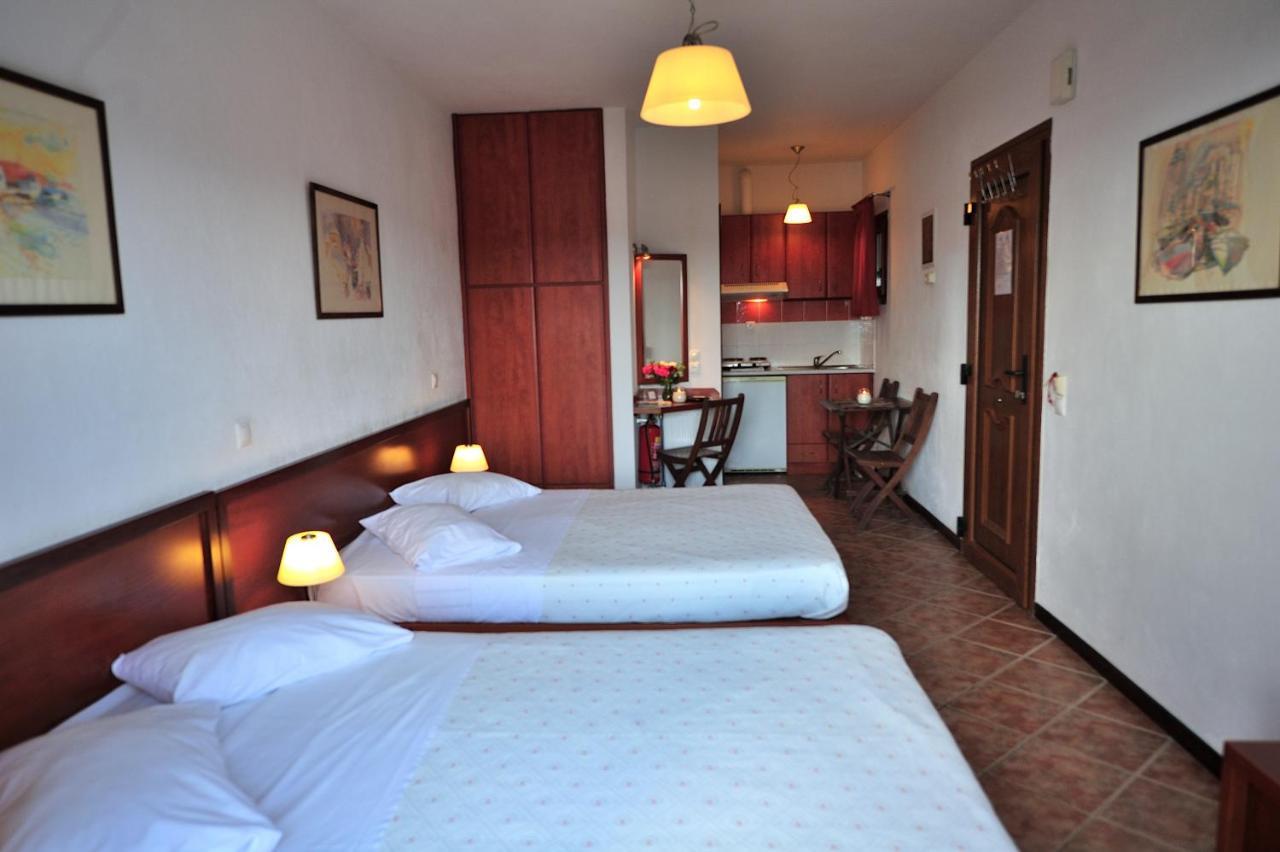 Eye Q Resort Seaview Скиатос Екстериор снимка