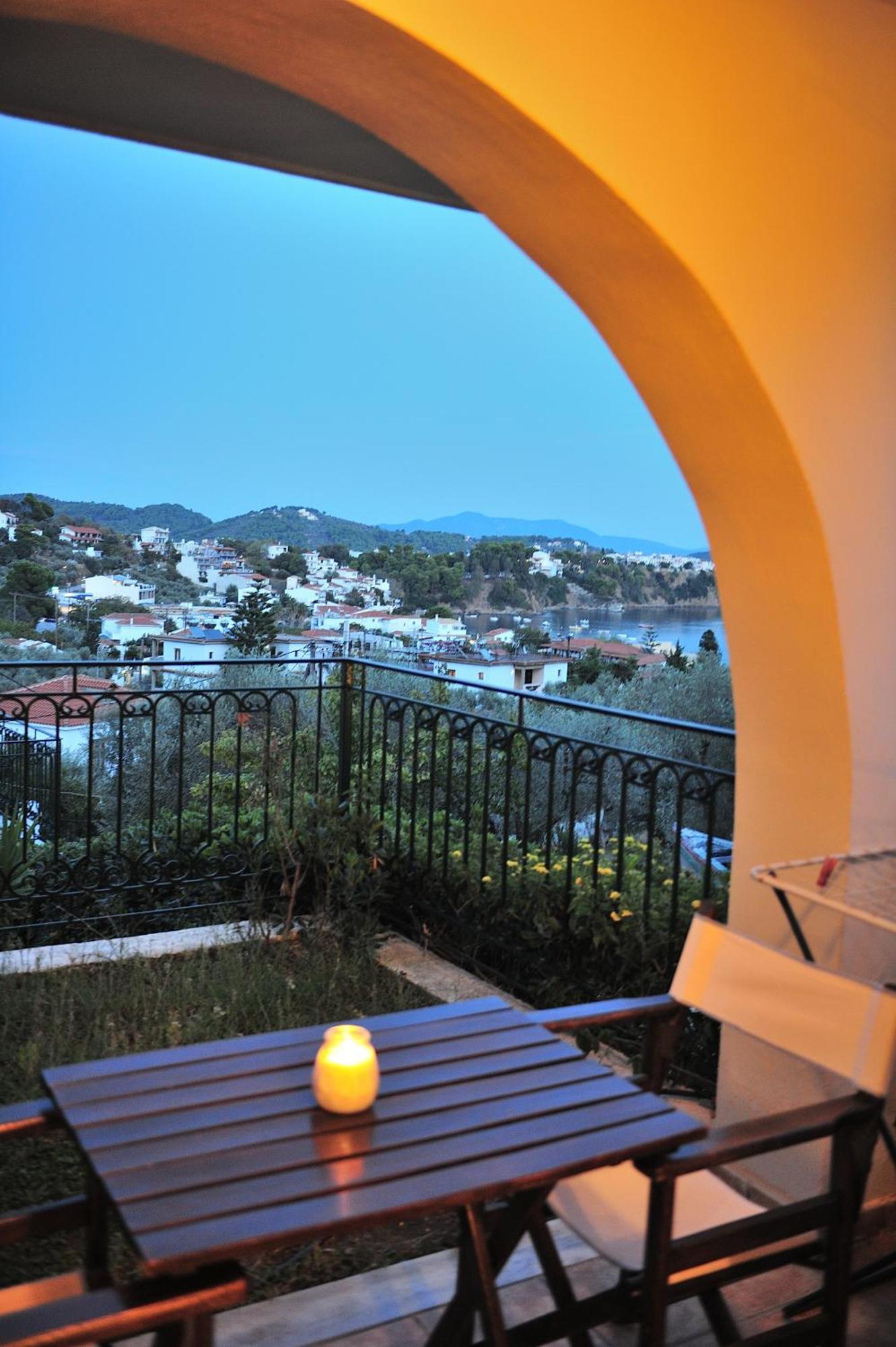 Eye Q Resort Seaview Скиатос Екстериор снимка